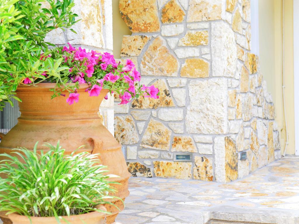 Villa Victoria Boutique Apartments Sívota Екстериор снимка